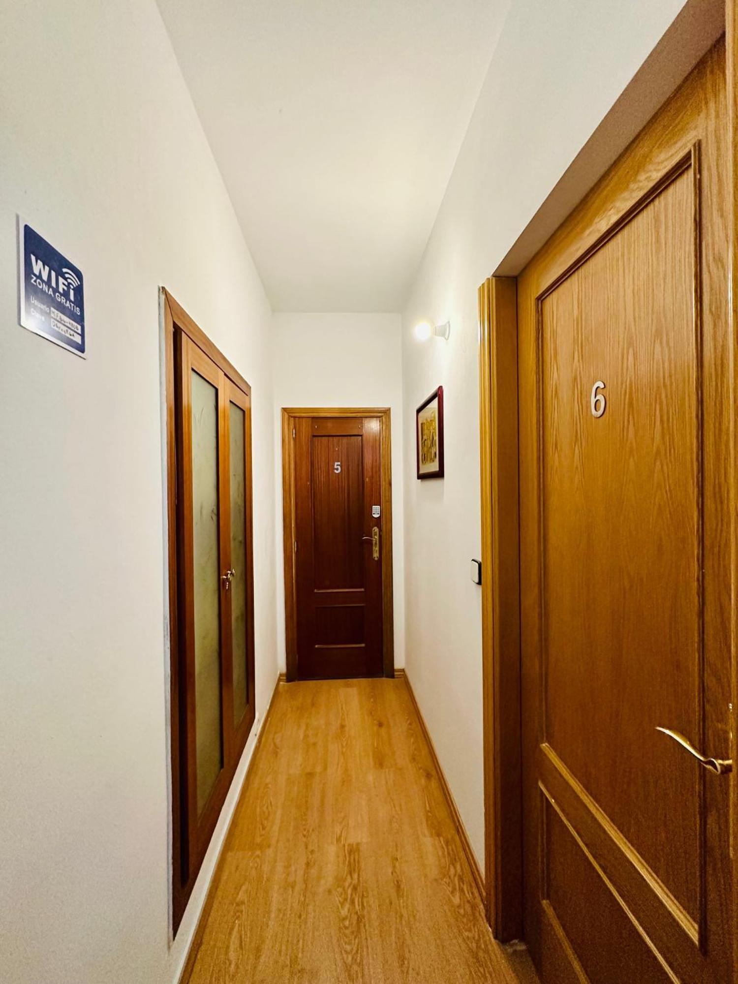 Punta Me Rooms In The Best Location Of Madrid Downtown Εξωτερικό φωτογραφία